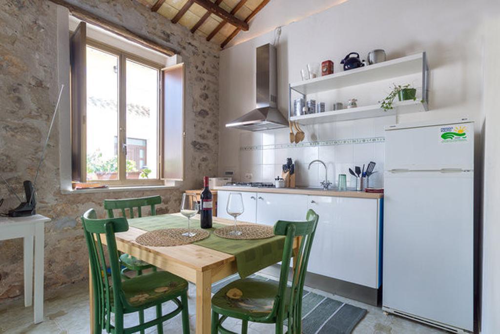 Casa Betta E Elisa Apartment Valderice Ruang foto